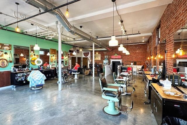 Difference between American and Italian barber shops-2